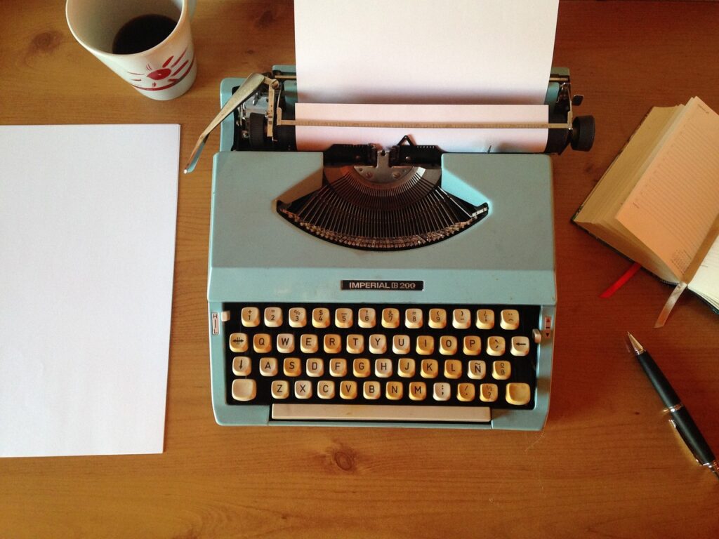 typewriter, ballpoint, writing-1035292.jpg